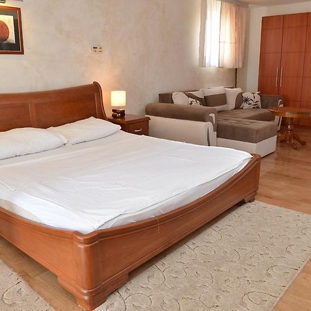 Apartment And Rooms In Club Indija Extérieur photo