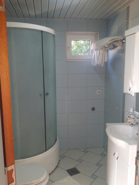 Apartment And Rooms In Club Indija Chambre photo